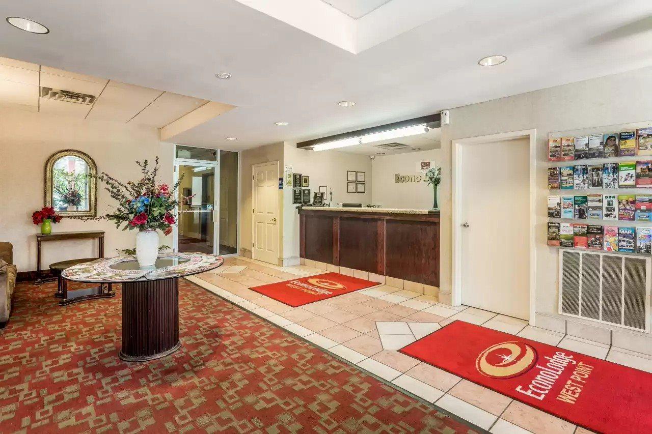 Econo Lodge Stewart International Airport New Windsor Εξωτερικό φωτογραφία