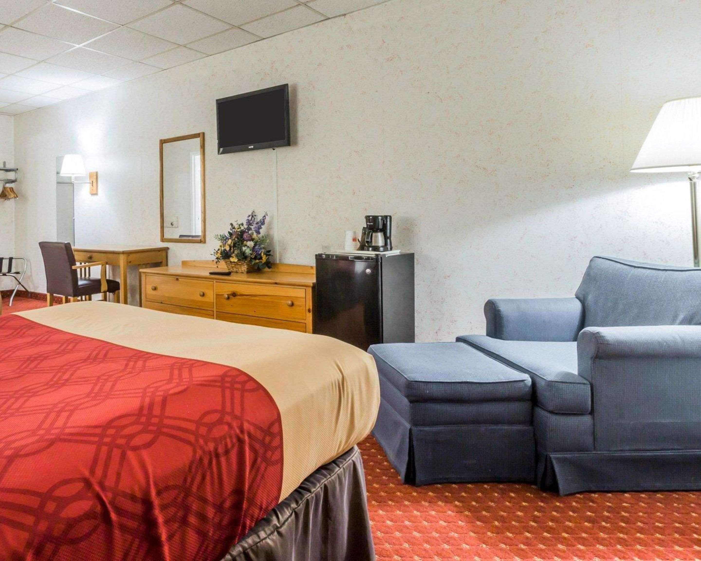 Econo Lodge Stewart International Airport New Windsor Εξωτερικό φωτογραφία