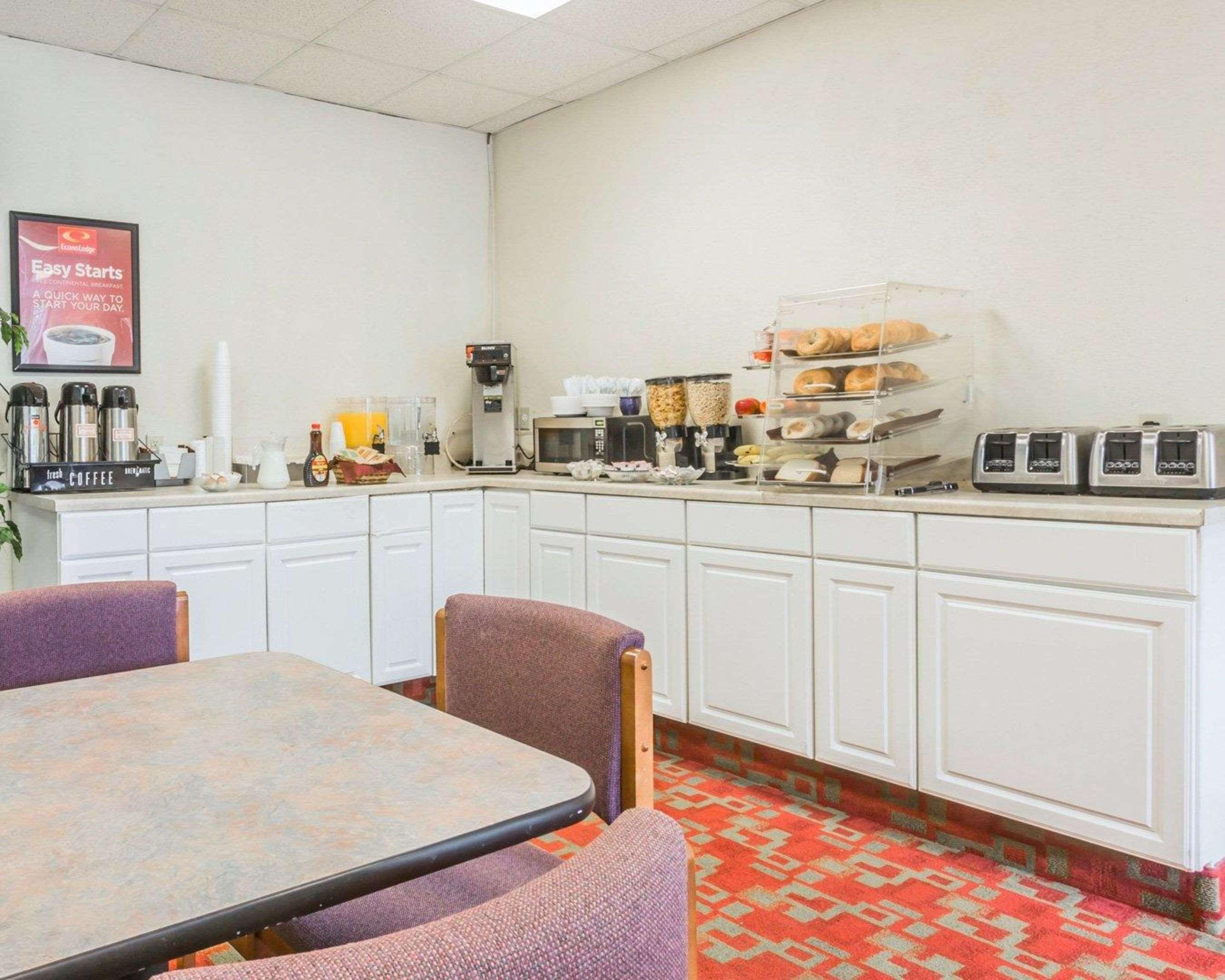 Econo Lodge Stewart International Airport New Windsor Εξωτερικό φωτογραφία