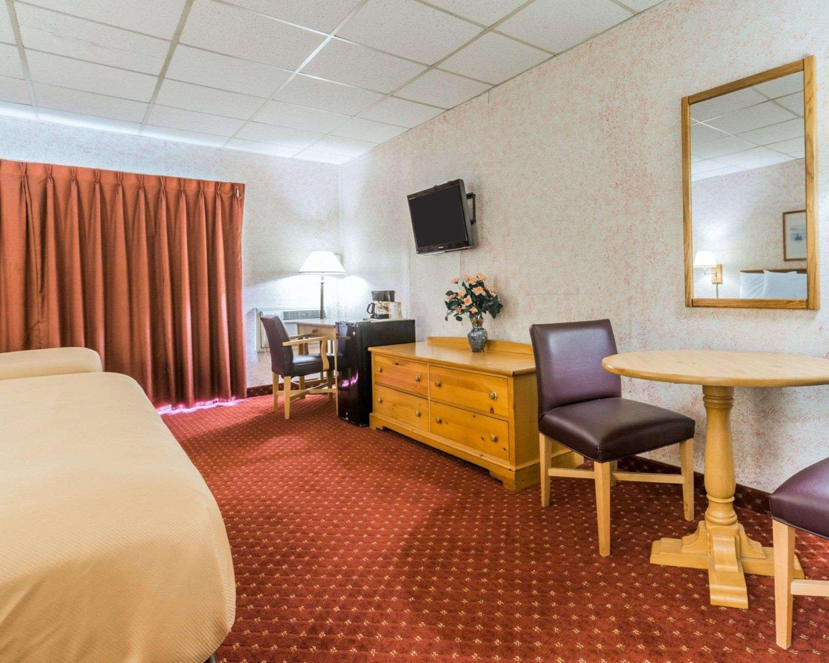 Econo Lodge Stewart International Airport New Windsor Εξωτερικό φωτογραφία