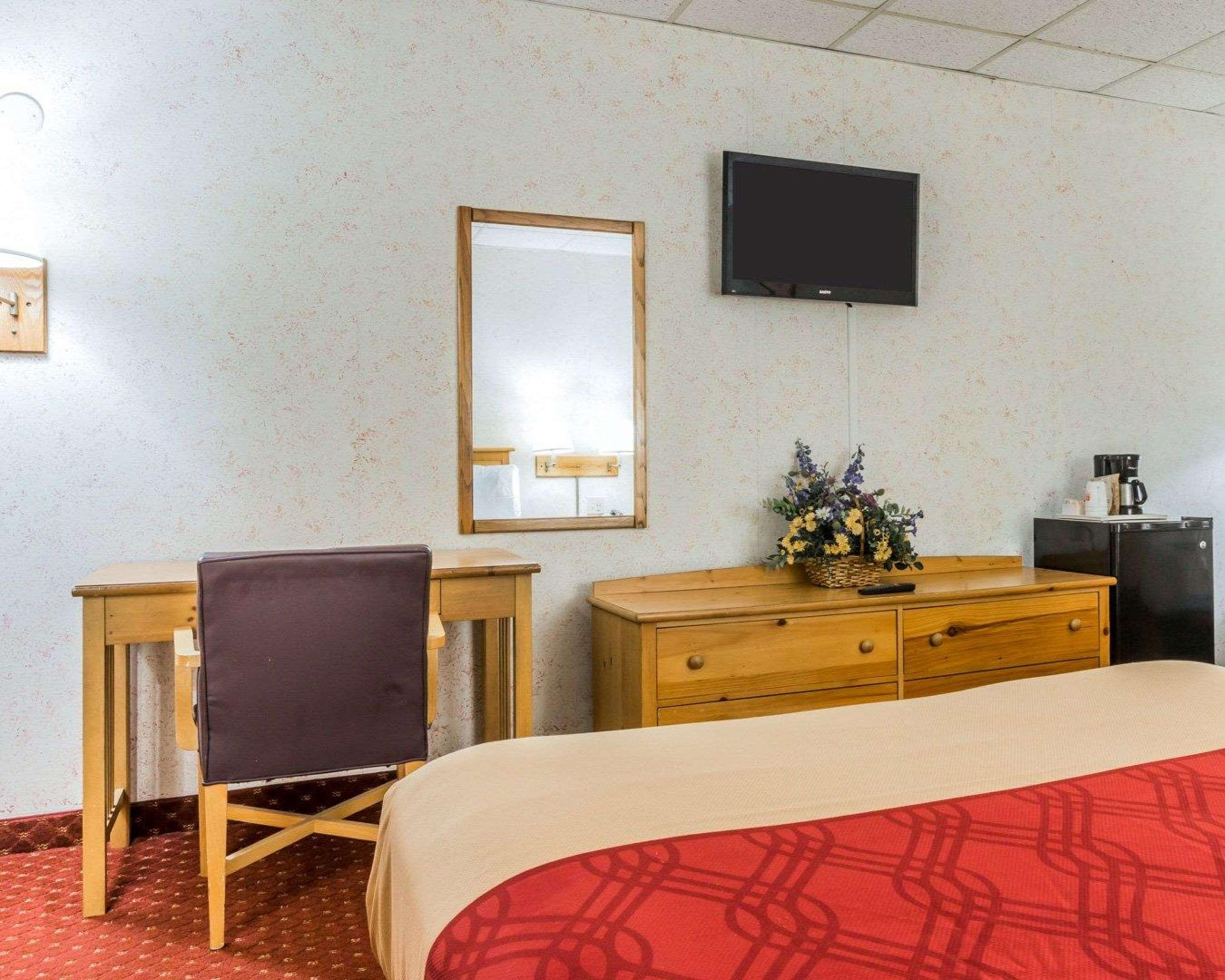 Econo Lodge Stewart International Airport New Windsor Εξωτερικό φωτογραφία