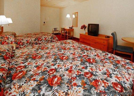 Econo Lodge Stewart International Airport New Windsor Εξωτερικό φωτογραφία